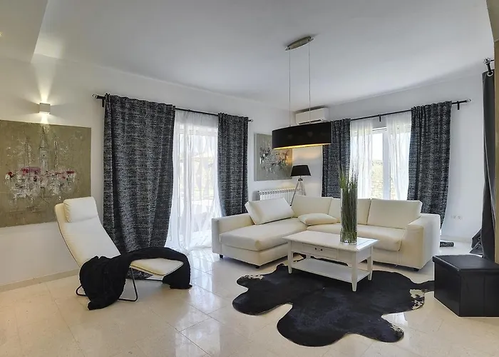 Paradiso Villa