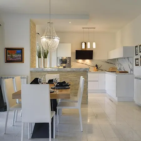 Paradiso Villa